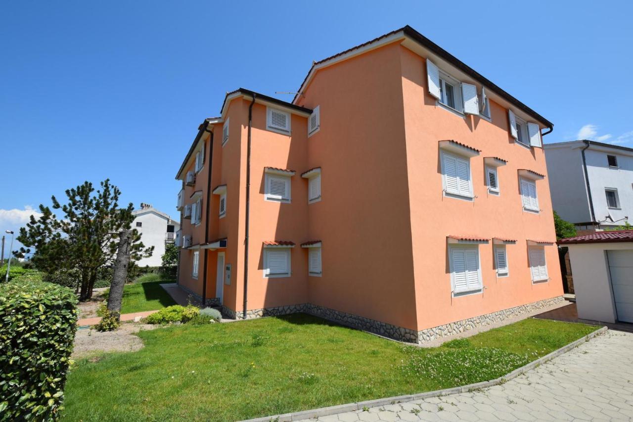 Apartments Gabrijel Malinska Zewnętrze zdjęcie