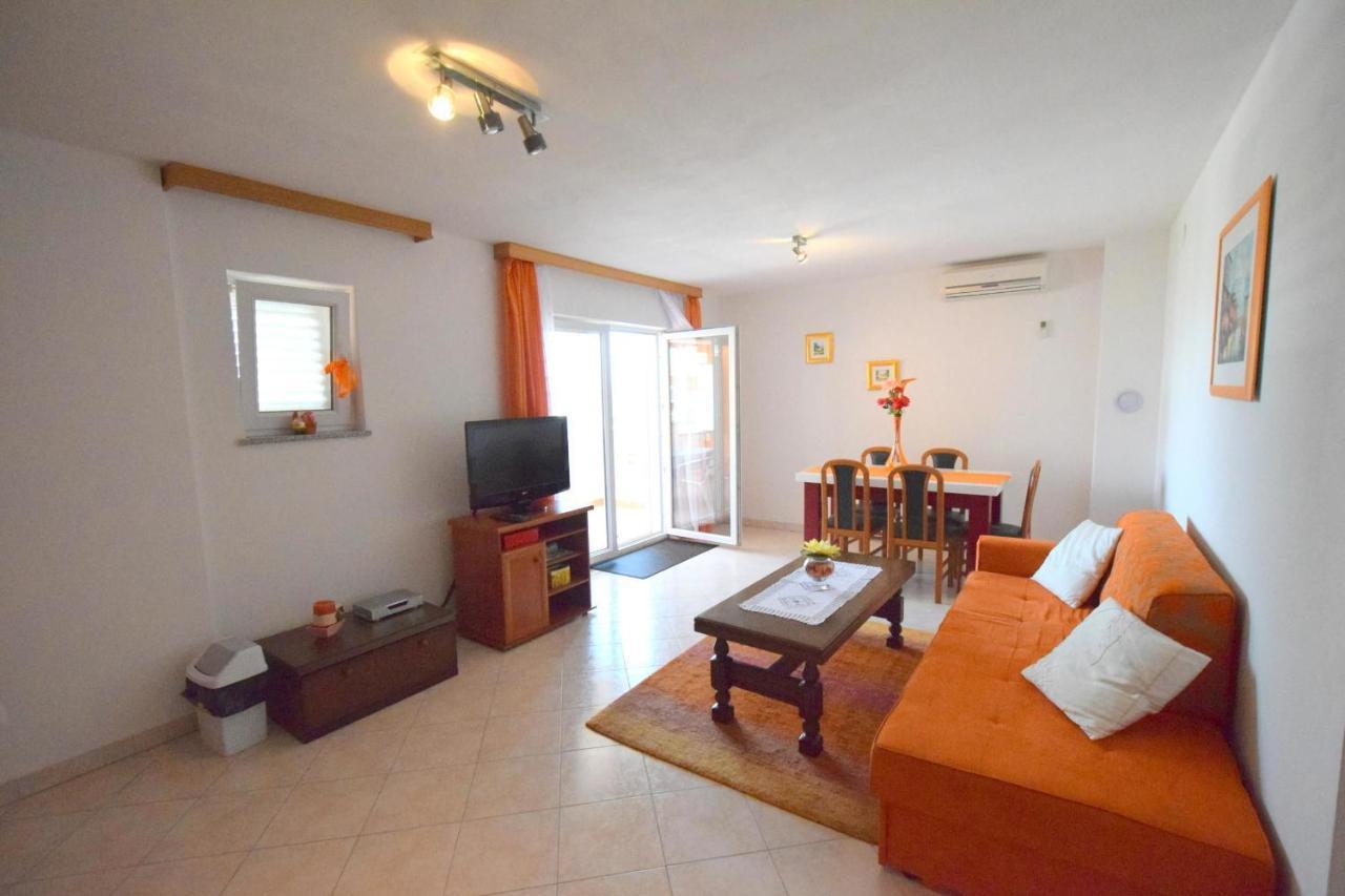 Apartments Gabrijel Malinska Zewnętrze zdjęcie