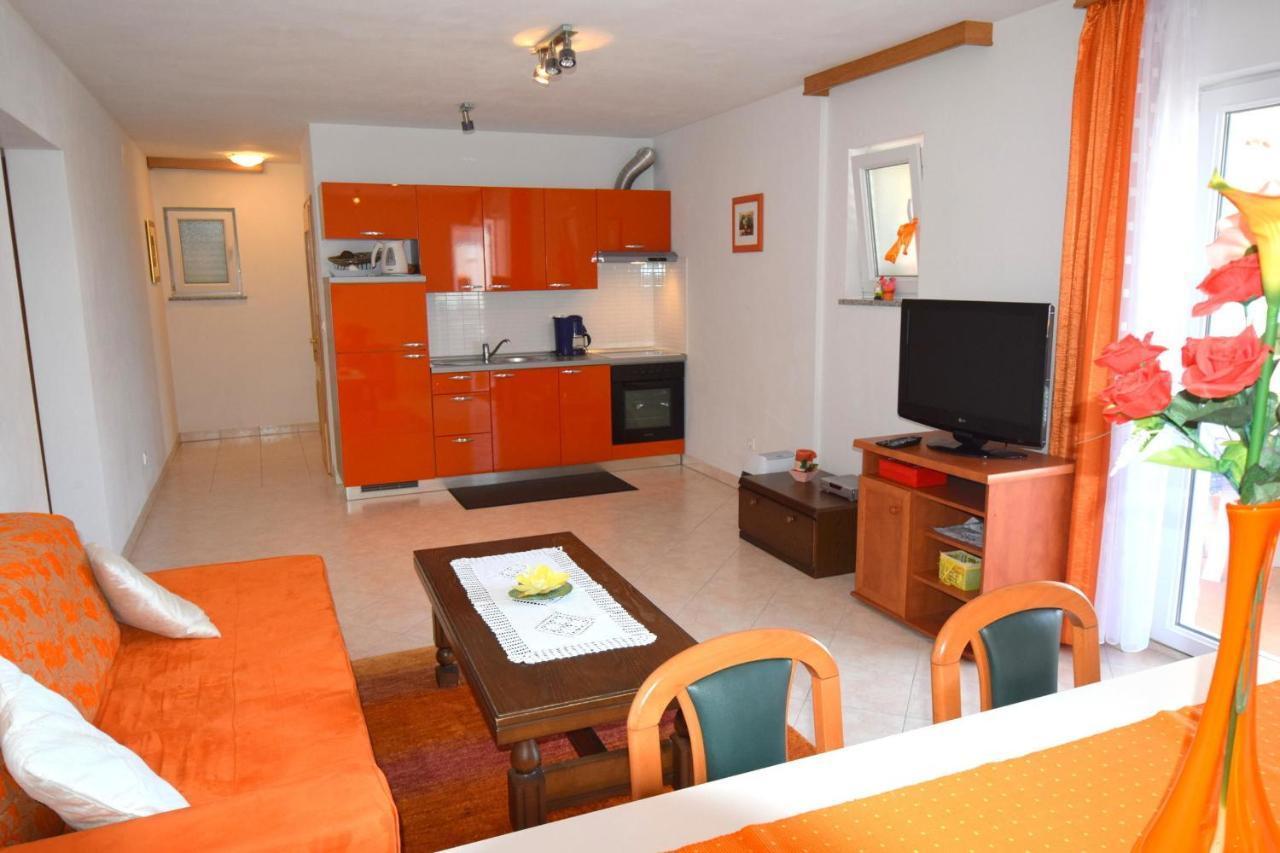 Apartments Gabrijel Malinska Zewnętrze zdjęcie