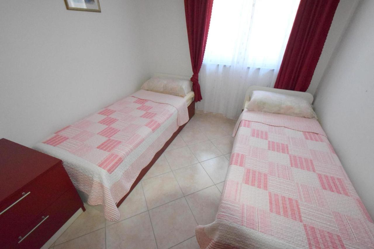 Apartments Gabrijel Malinska Zewnętrze zdjęcie