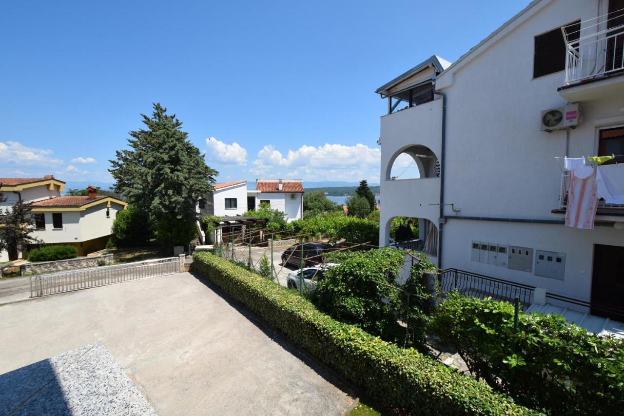 Apartments Gabrijel Malinska Zewnętrze zdjęcie
