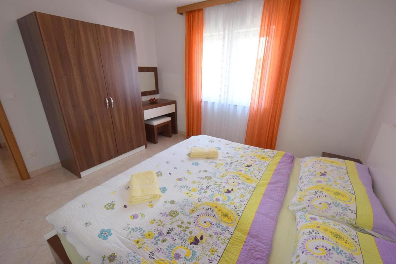 Apartments Gabrijel Malinska Zewnętrze zdjęcie